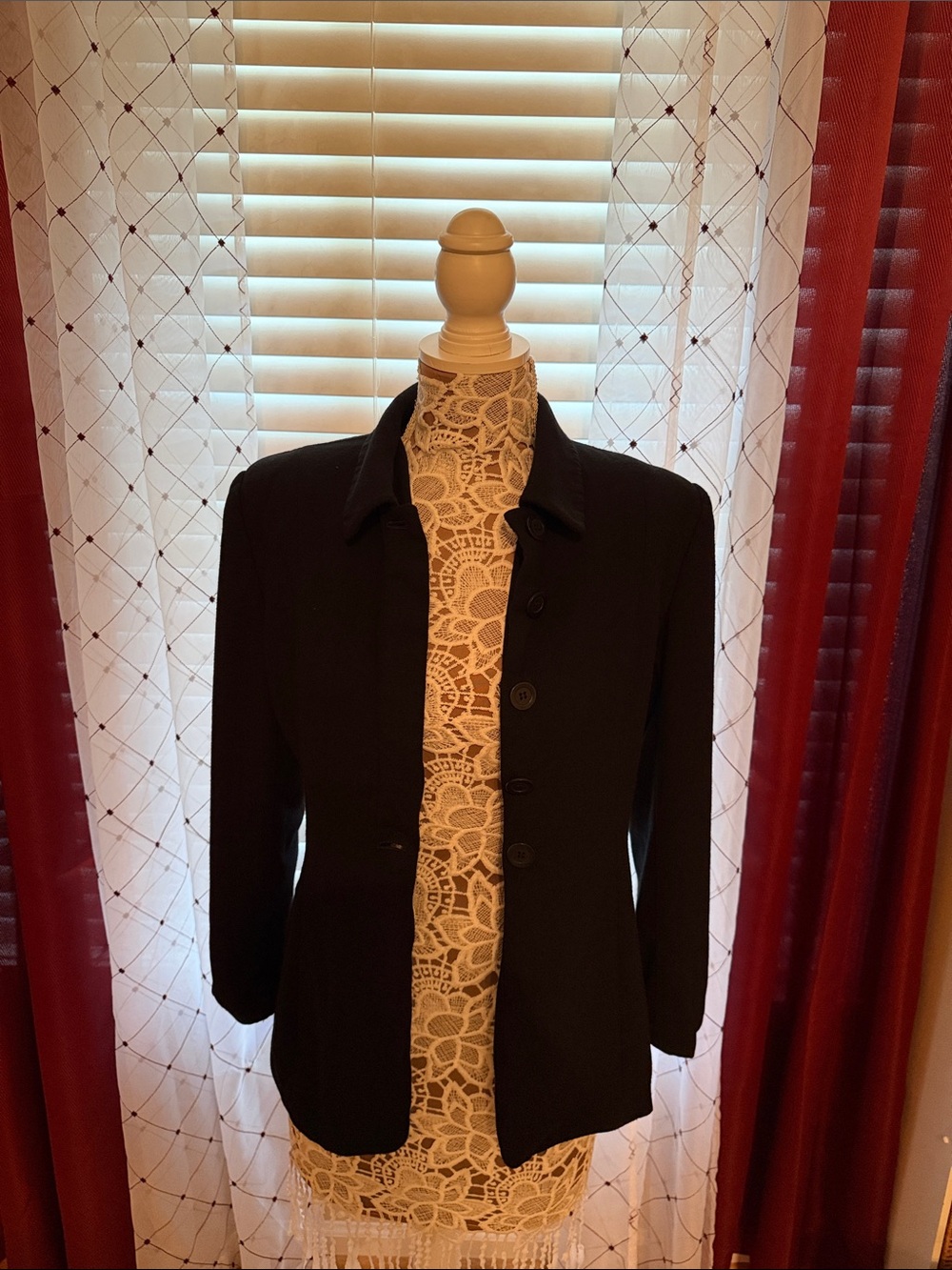 Jones New York Black Tailored Button-Front Blazer